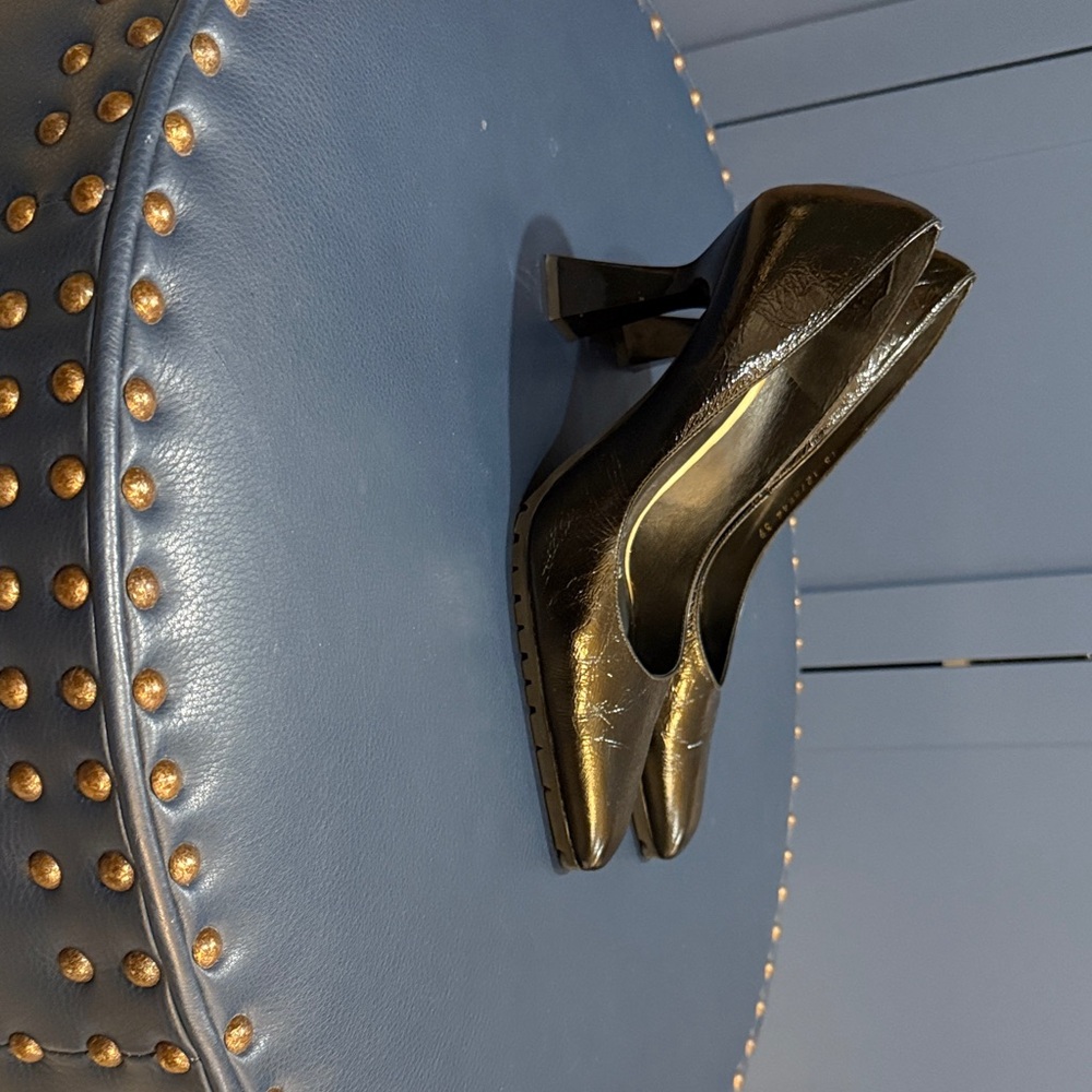 LODI HEELS - very chic.  Pristine.  NWOT